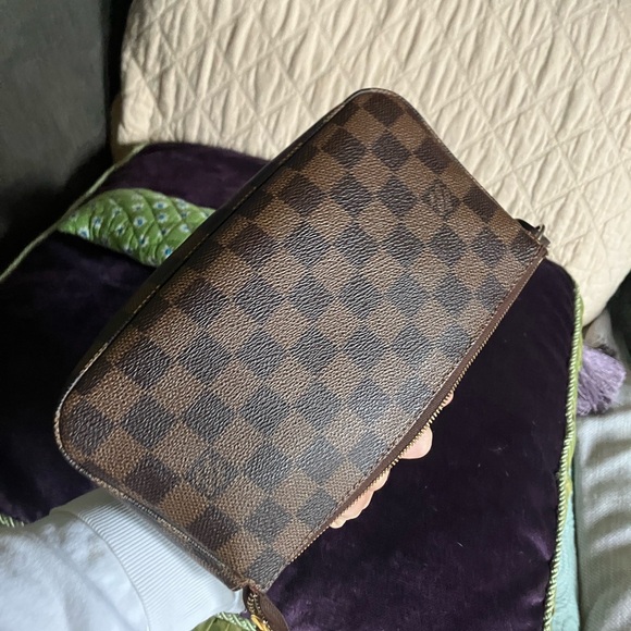 Louis Vuttion Pochette NM - Picture 8 of 12